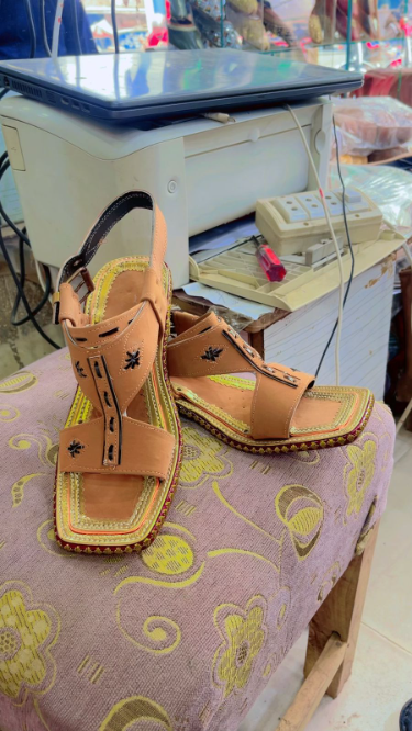 Premium Leather Nubic Strap Mustard