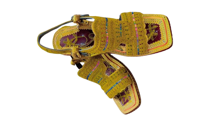 Dori Golden Tilla CR