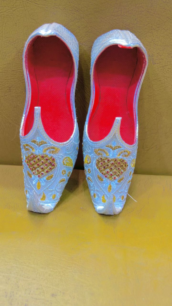 Premium Kids Khussa-white