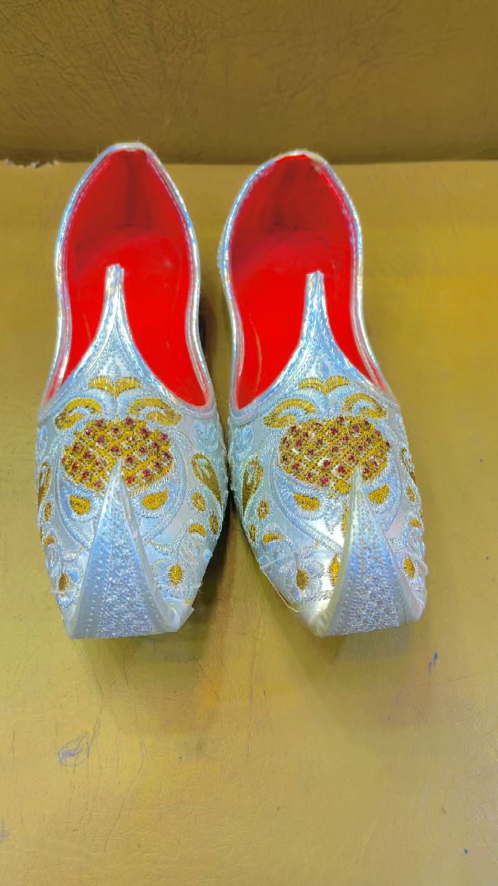 Premium Kids Khussa-white