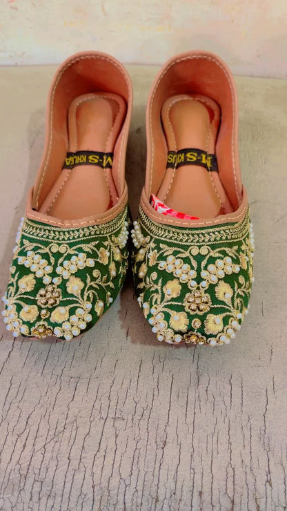 Kids Premium Fency Green khussa