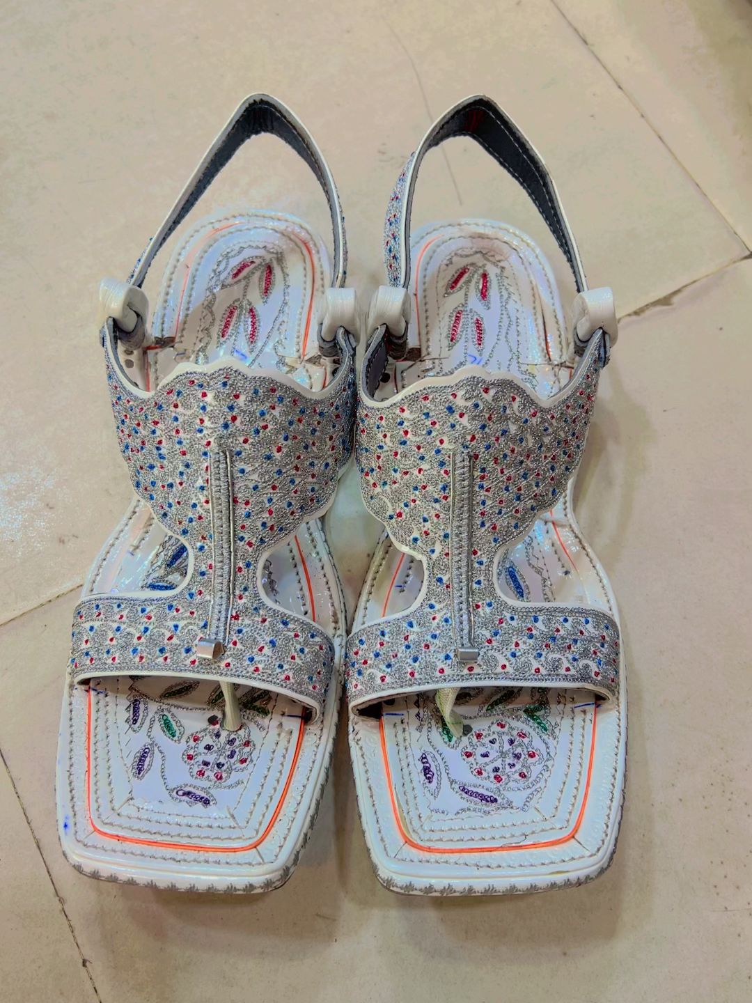 HandMade Pur Leather Zarri Lava
