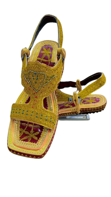 Dori Golden Tilla CR