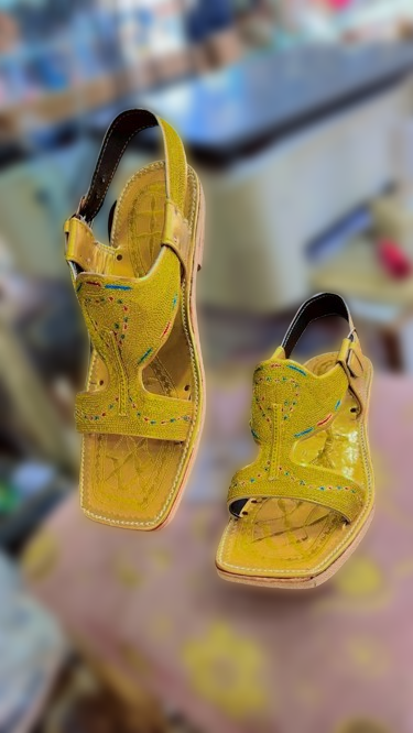Premium Golden Taj Strip 05